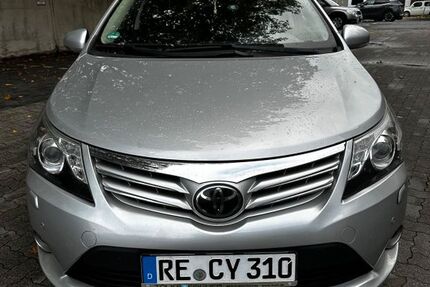 Toyota Avensis 162.210 km 7.999 € duisburg 47169