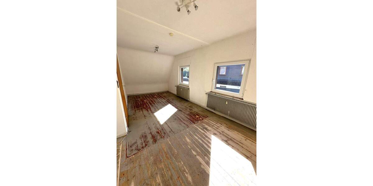 Einfamilienhaus Halver Carthausen - 6 Zimmer, 122 m&sup2;, 179.000&euro; | Angebot:23825052