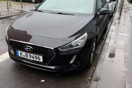 Hyundai i30 117.000 km 14.300 &euro; Köln 51107