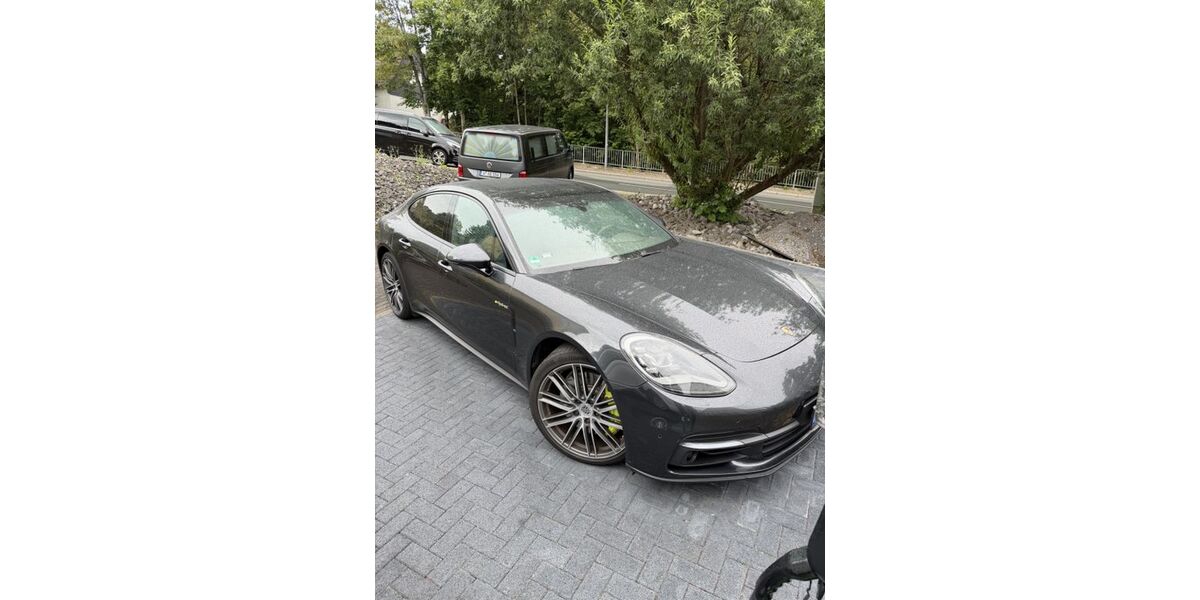 Porsche Panamera 133.700 km 49.800 &euro; Wuppertal 42111