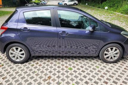 Toyota Yaris 75.839 km 7.300 &euro; Solingen 42719
