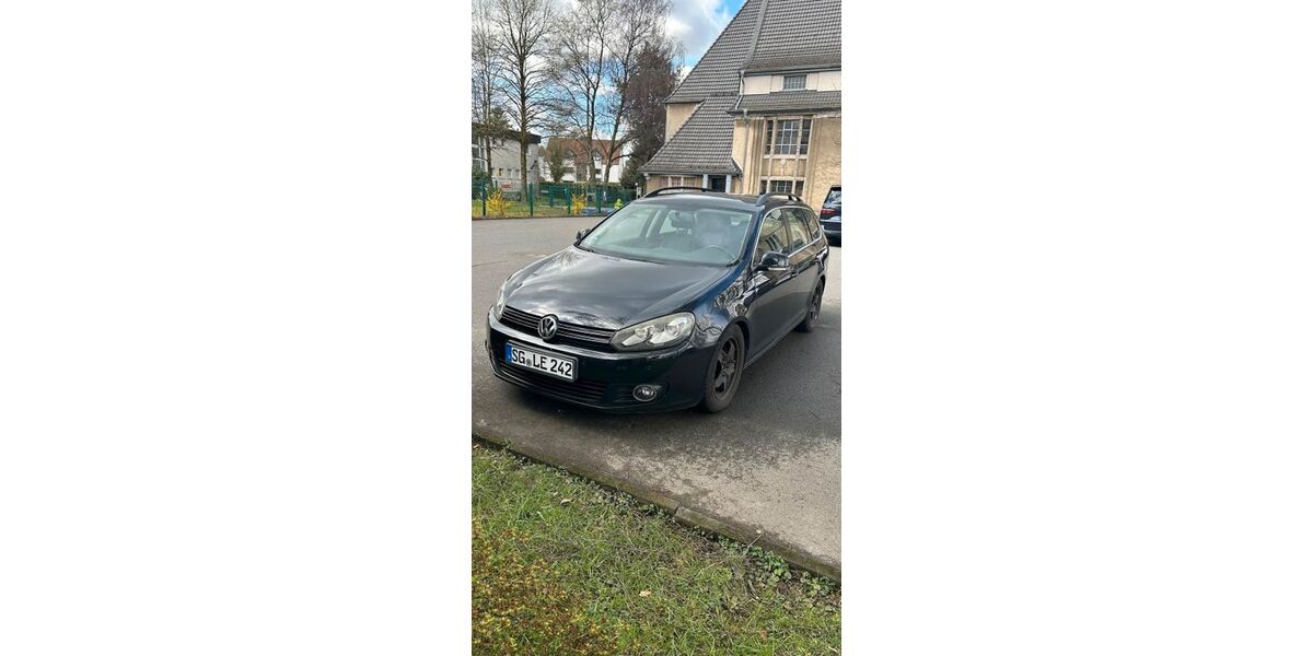 VW Golf 205.000 km 5.000 &euro; Solingen 42651