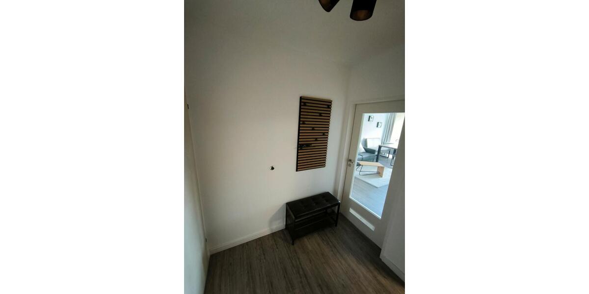 Etagenwohnung Neuss Reuschenberg - 1 Zimmer, 44 m&sup2;, 821&euro; | Angebot:26146153