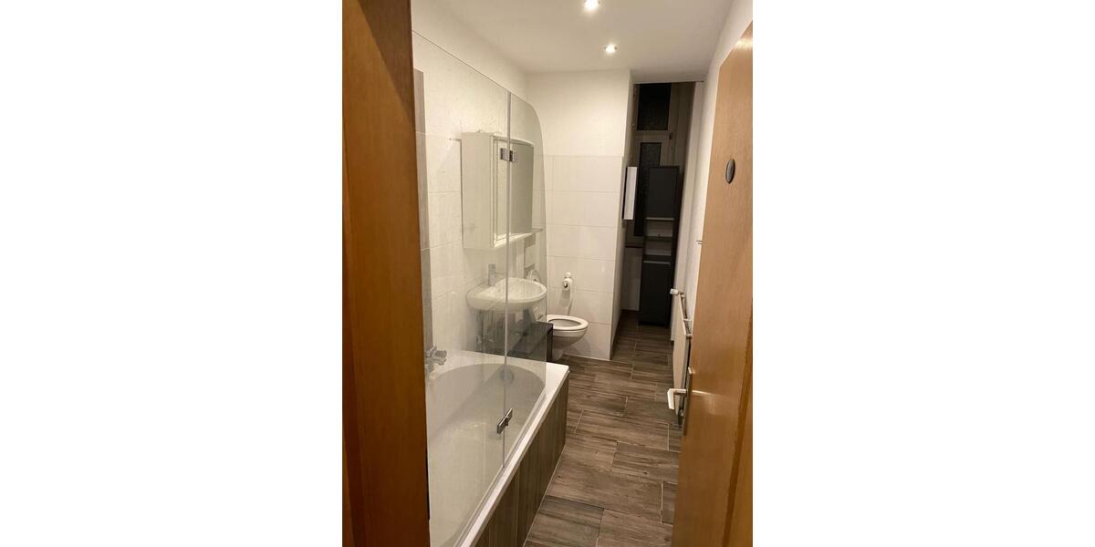 Etagenwohnung Wuppertal Sedansberg - 2 Zimmer, 62 m&sup2;, 435&euro; | Angebot:24808582