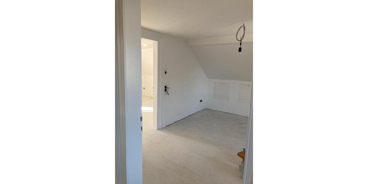 Einfamilienhaus Lindlar - 5 Zimmer, 1.350&euro; | Angebot:25647281