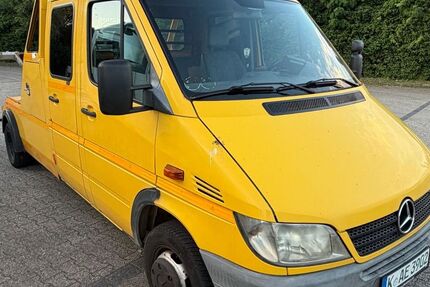 Mercedes-Benz Sprinter 285.500 km 9.999 &euro; Köln 51149