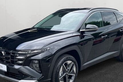Hyundai TUCSON 5.250 km 36.890 € Düsseldorf 40233