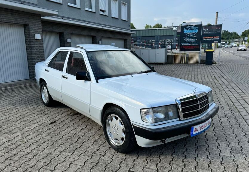 Mercedes-Benz 190 280.000 km 4.999 € Solingen 42699