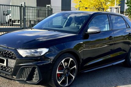 Audi A1 27.900 km 27.990 &euro; Düsseldorf 40597