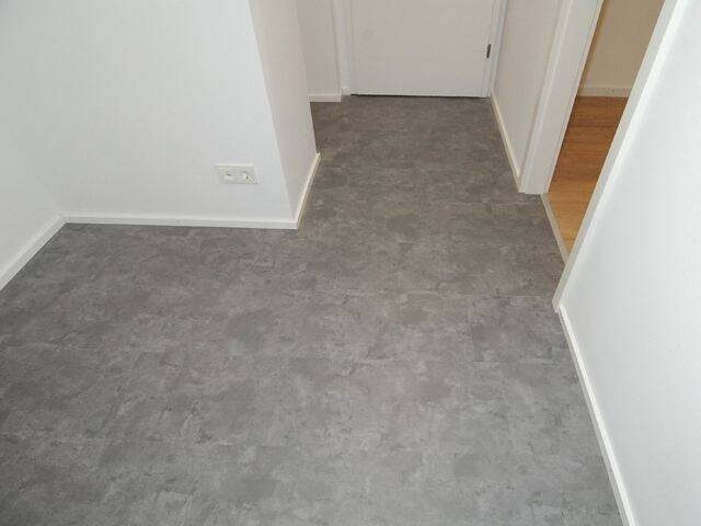 Düsseldorf-Unterrath: 3-Zimmer ETW mit Küche, Bad u. Flur ... plus 27 m² Nutzfläche im UG inkl. Gartennutzung ... Erstbezug nach Totalsanierung 3 zimmer