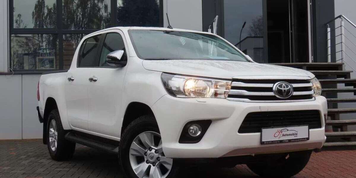 Toyota Hilux 235.188 km 23.900 &euro; Neuss 41469