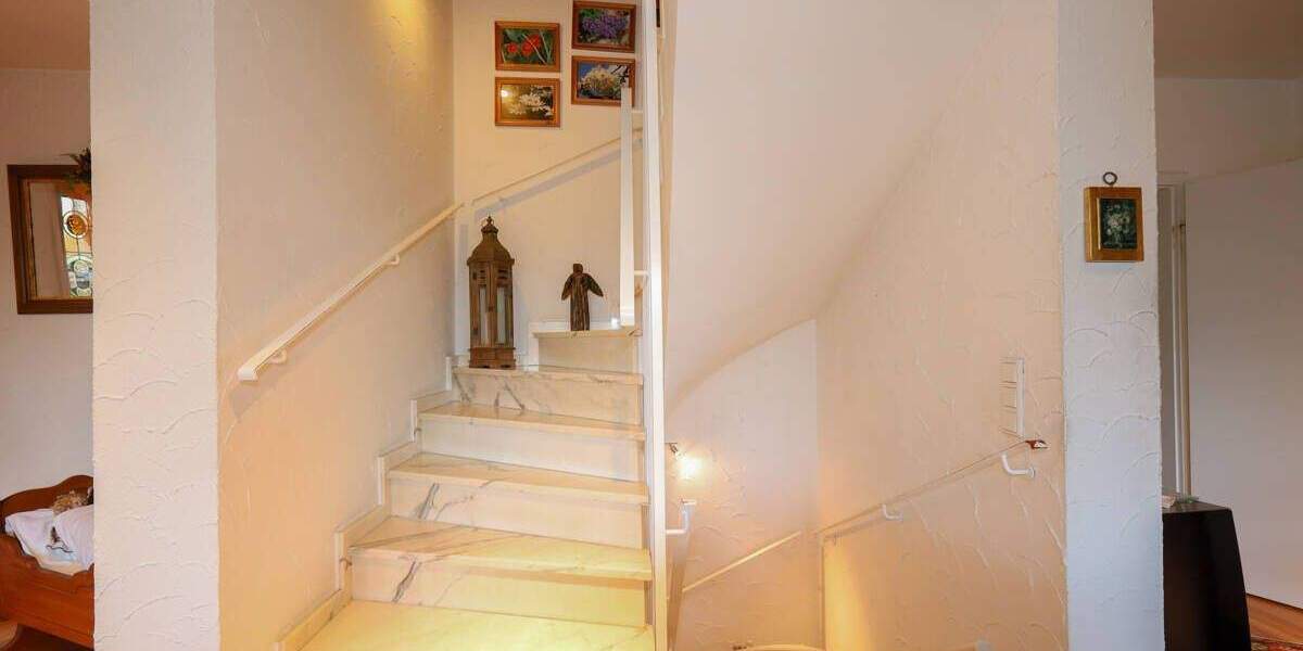 Reihenendhaus Monheim am Rhein Monheim - 7 Zimmer, 171 m&sup2;, 525.000&euro; | Angebot:25736789