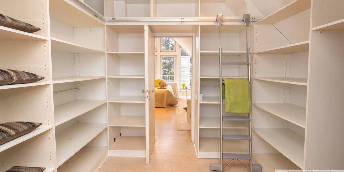 Mehrfamilienhaus, Wohnhaus Düsseldorf Benrath Benrath - 1 Zimmer, 226 m&sup2;, 3.000&euro; | Angebot:26687558