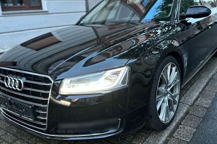 Audi A8 209.000 km 22.500 € Essen 45307