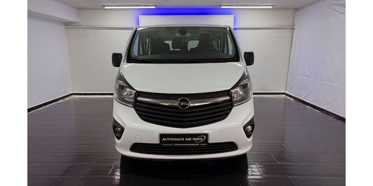 Opel Vivaro 179.874 km 14.999 &euro; Ratingen bei Düsseldorf 40878