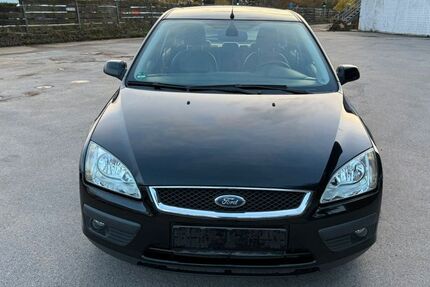 Ford Focus 192.000 km 2.499 € Köln 50767