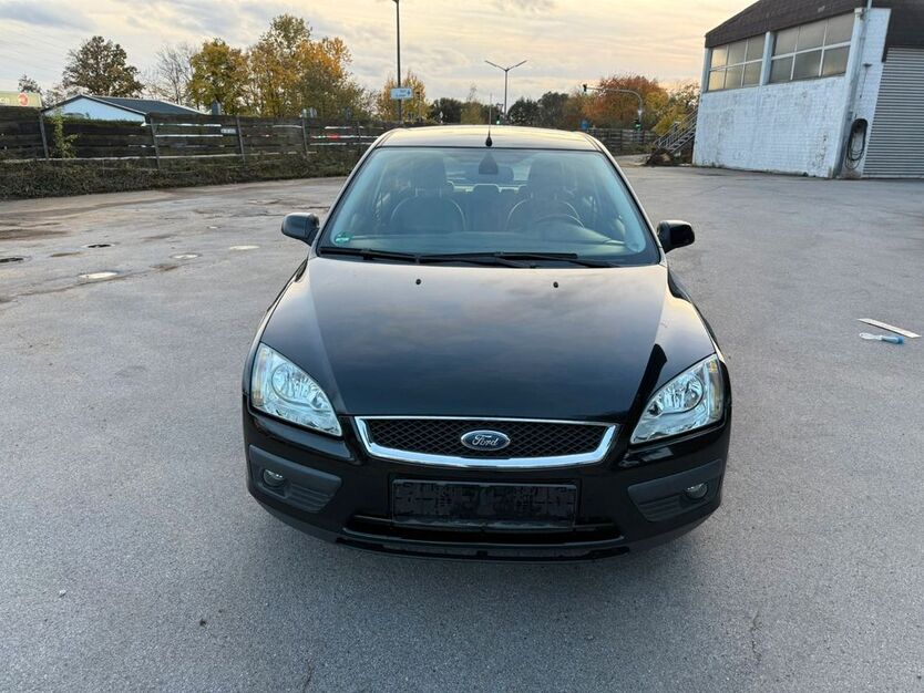 Ford Focus 192.000 km 2.499 € Köln 50767