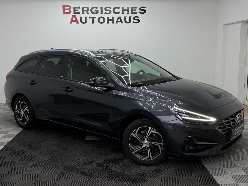 i30