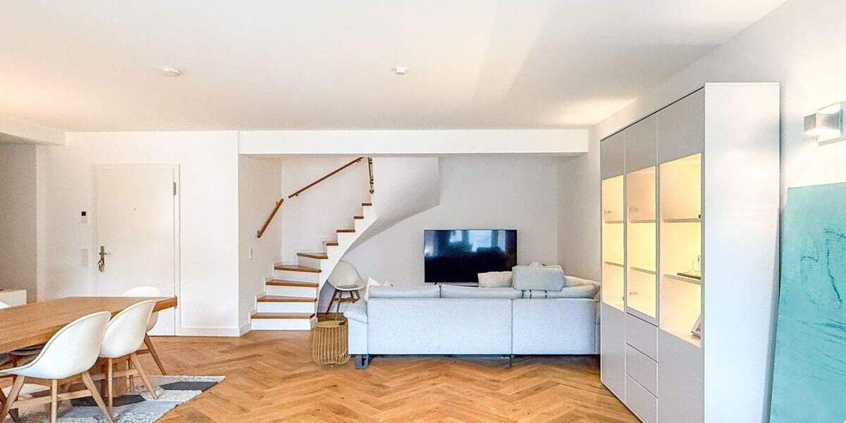 Etagenwohnung Düsseldorf Friedrichstadt - 3 Zimmer, 162 m&sup2;, 2.500&euro; | Angebot:25471854