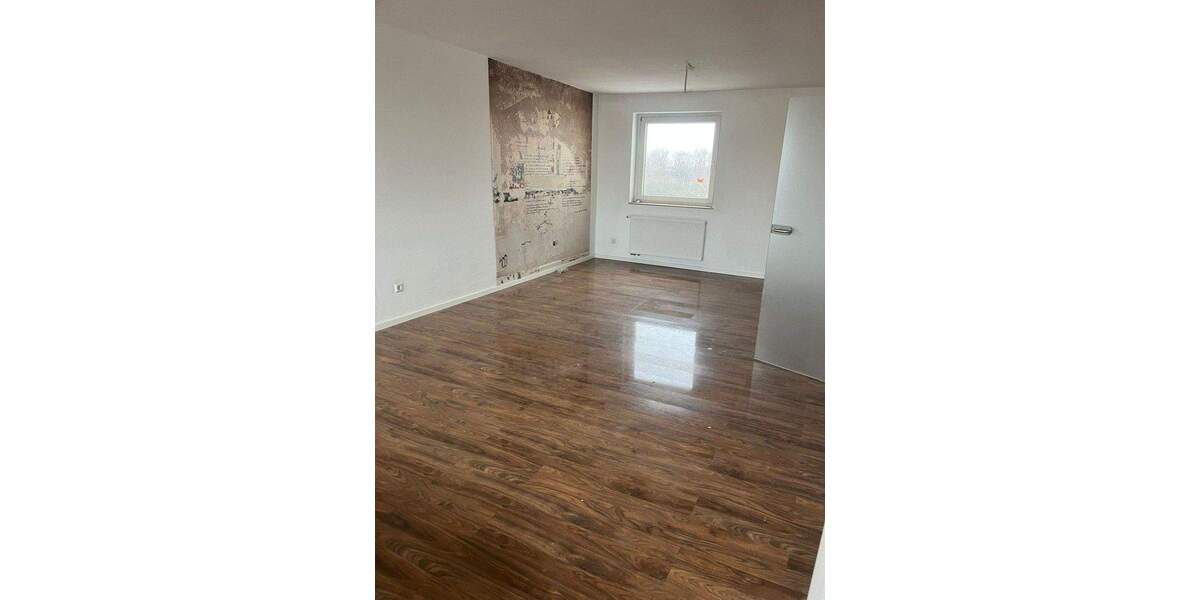 Etagenwohnung Köln-Pesch Pesch - 3 Zimmer, 83 m&sup2;, 1.350&euro; | Angebot:24762161