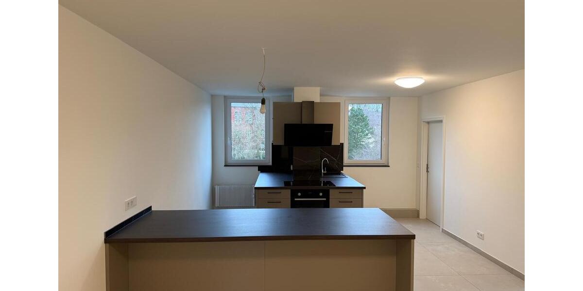 Etagenwohnung Wuppertal Dönberg - 3.5 Zimmer, 150 m&sup2;, 2.200&euro; | Angebot:24335717