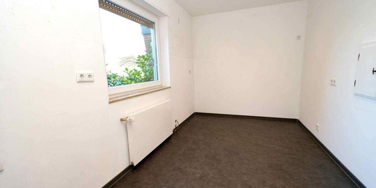 Reihenmittelhaus Neuss Weckhoven - 5 Zimmer, 120 m&sup2;, 449.000&euro; | Angebot:24312468