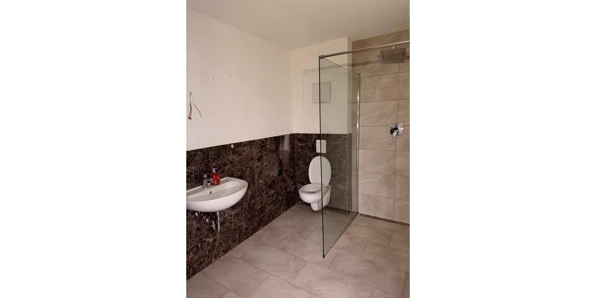 Etagenwohnung Leverkusen - 2 Zimmer, 57 m&sup2;, 1.110&euro; | Angebot:25956689