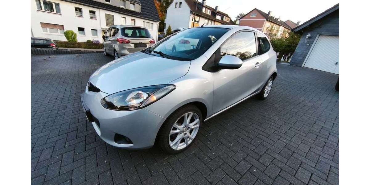 Mazda 2 310.000 km 2.450 &euro; Wipperfürth 51688
