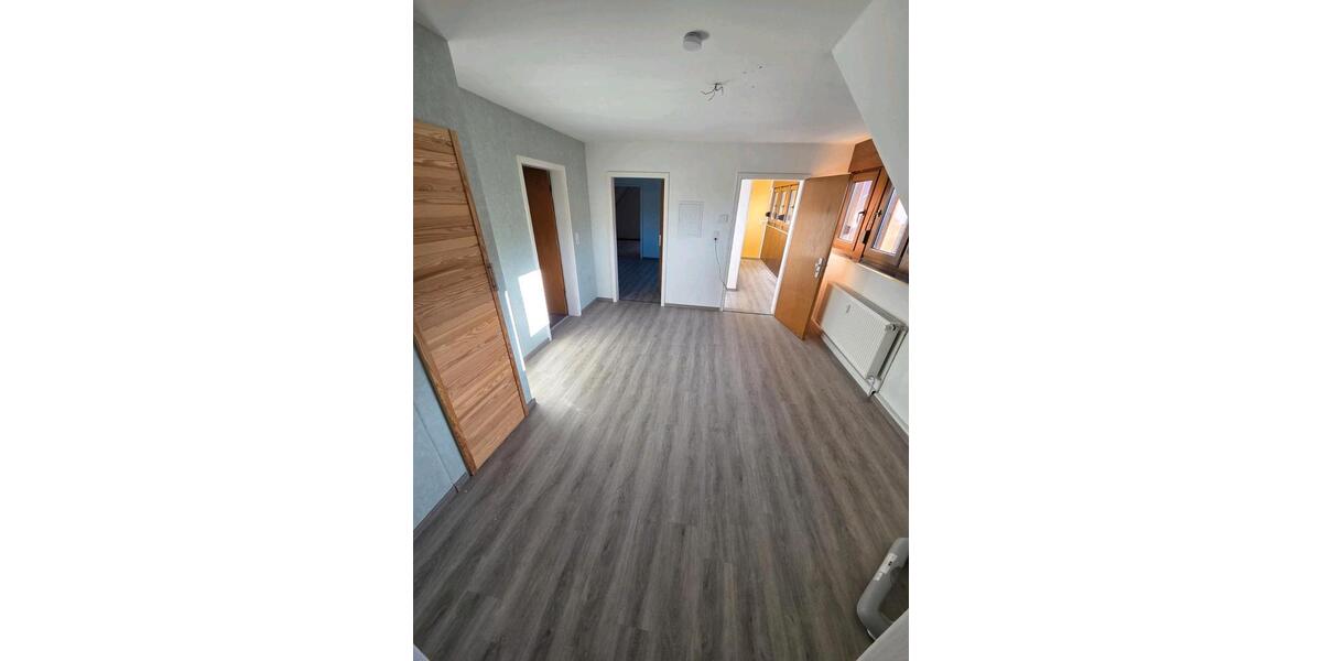 Dachgeschoßwohnung Sprockhövel - 3 Zimmer, 62 m&sup2;, 650&euro; | Angebot:24741387