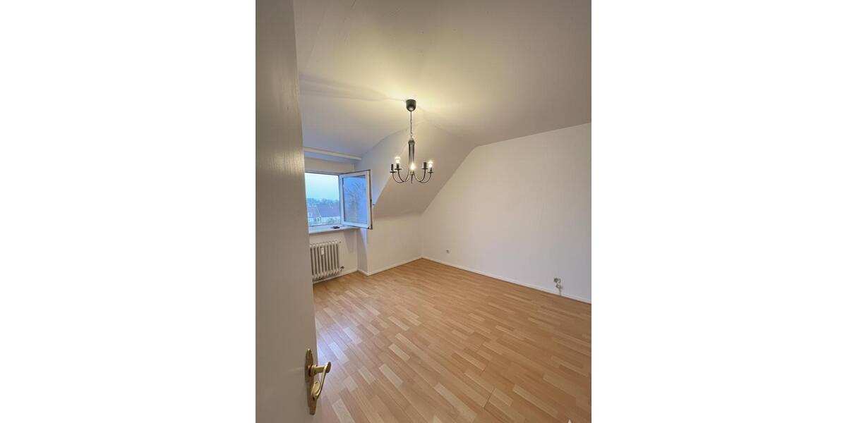 Dachgeschoßwohnung Wuppertal Gemarkung Langerfeld - 3 Zimmer, 67 m&sup2;, 133.900&euro; | Angebot:24804926