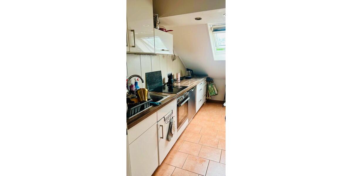Dachgeschoßwohnung Düsseldorf Stadtbezirk 8 - 2 Zimmer, 60 m&sup2;, 1.050&euro; | Angebot:26459548