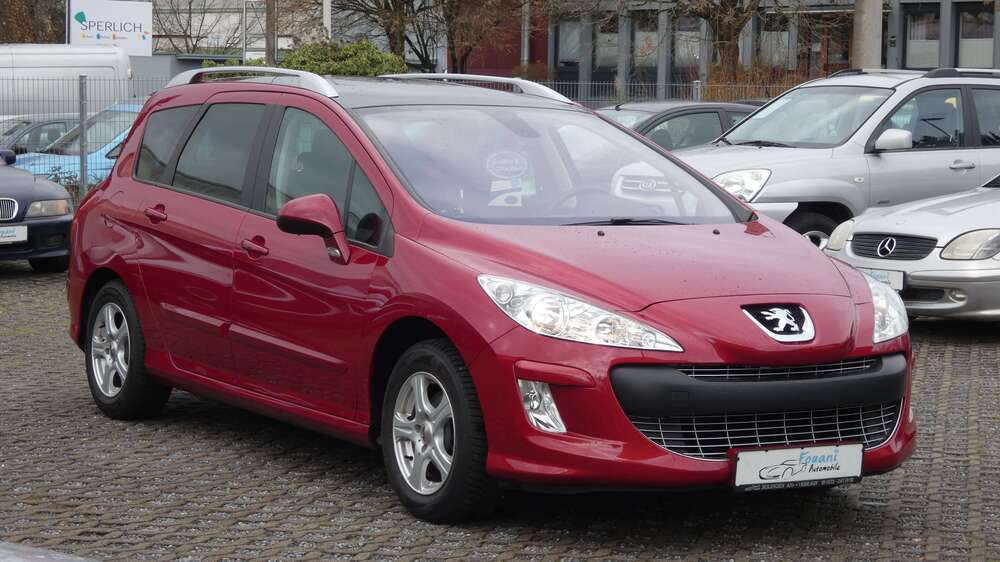 Peugeot 308 71.100 km 5.500 € Solingen 42655