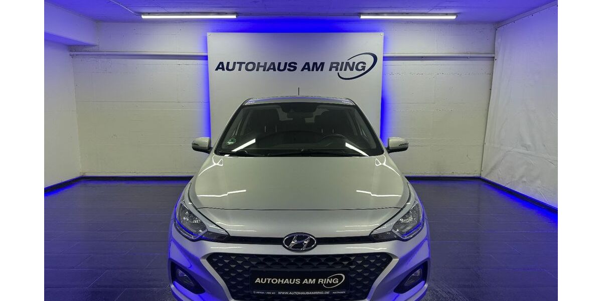 Hyundai i20 54.354 km 10.999 € Ratingen bei Düsseldorf 40878