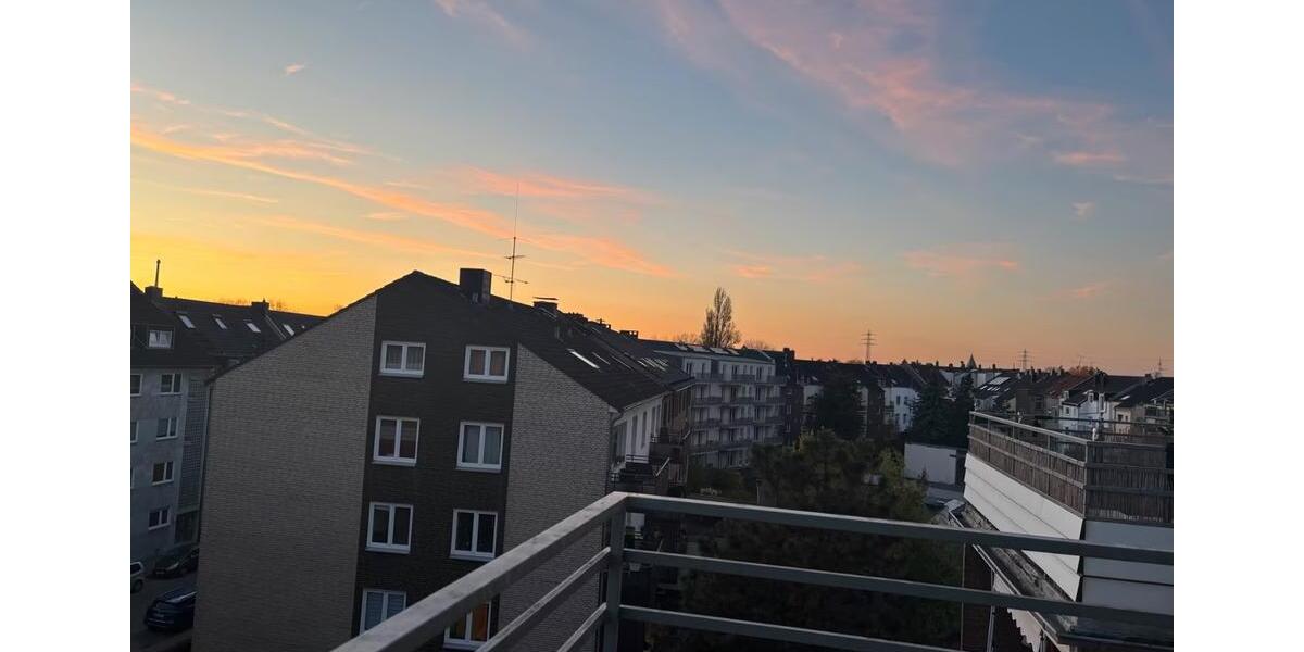 Dachgeschoßwohnung Düsseldorf Stadtbezirk 8 - 2 Zimmer, 67 m&sup2;, 995&euro; | Angebot:25922828