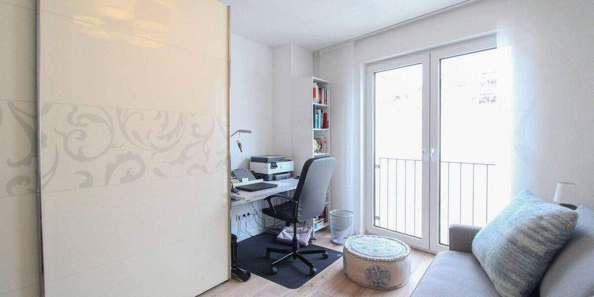 Reihenmittelhaus Düsseldorf Bilk - 4 Zimmer, 146 m&sup2;, 1.455.000&euro; | Angebot:24648421