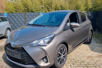 Toyota Yaris 129.844 km 11.900 &euro; Neuss 41470