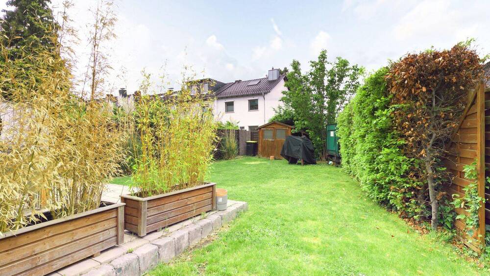 Reihenendhaus Düsseldorf Wersten - 5 Zimmer, 130 m&sup2;, 749.000&euro; | Angebot:26585873