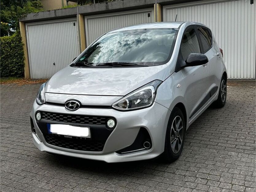 i10