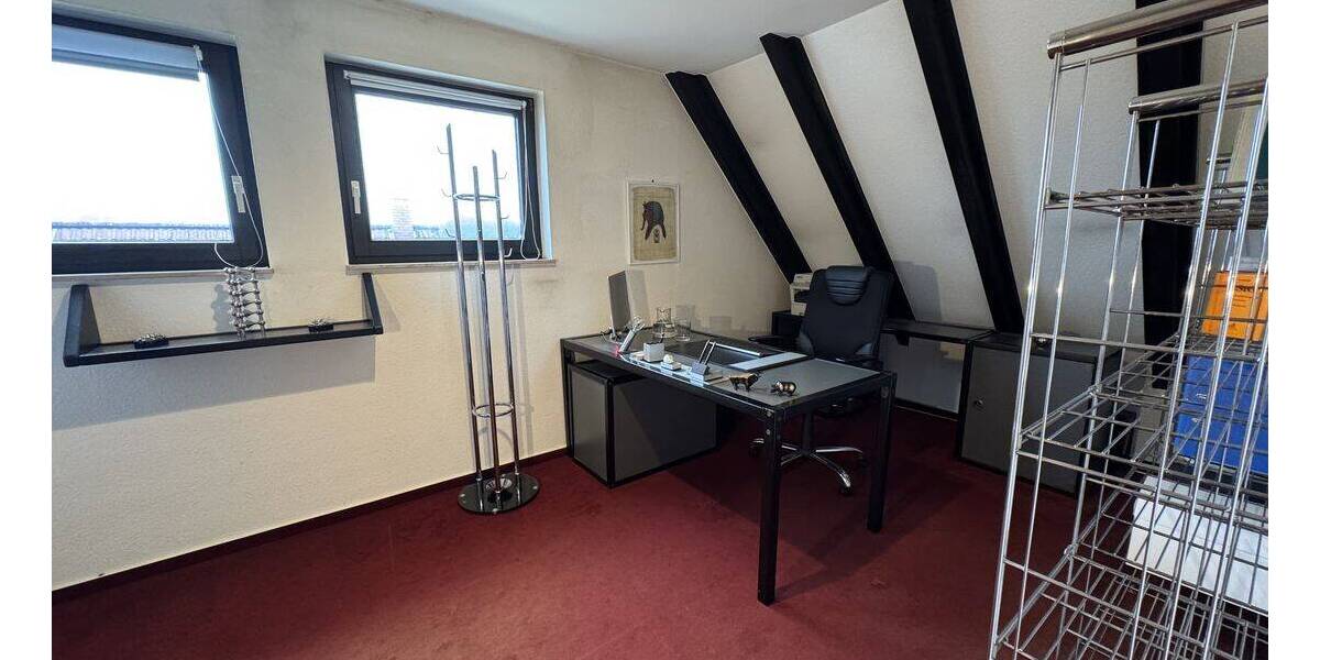 Etagenwohnung Essen Bredeney - 5 Zimmer, 179 m&sup2;, 580.000&euro; | Angebot:22549337