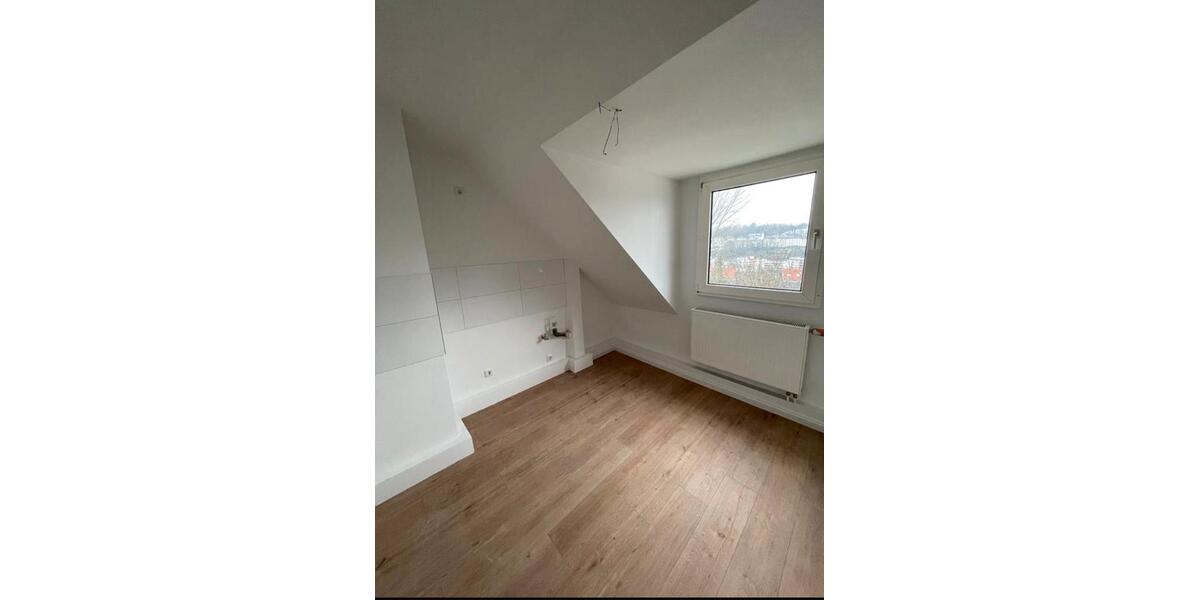 Dachgeschoßwohnung Wuppertal Unterbarmen - 2 Zimmer, 41 m&sup2;, 99.000&euro; | Angebot:27298938