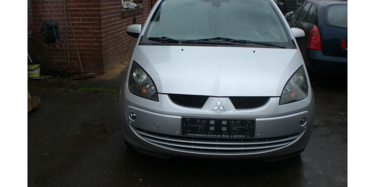 Mitsubishi Colt 209.000 km 2.200 &euro; Köln 50735