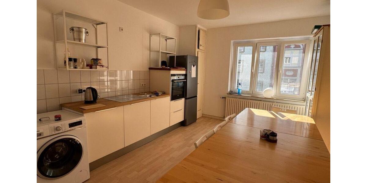 Etagenwohnung Düsseldorf Oberbilk - 2 Zimmer, 55 m&sup2;, 1.300&euro; | Angebot:24378470