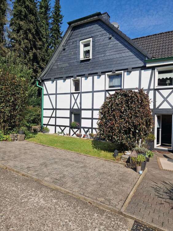 Haus zum Kaufen in Solingen 459.000 € 120 m²