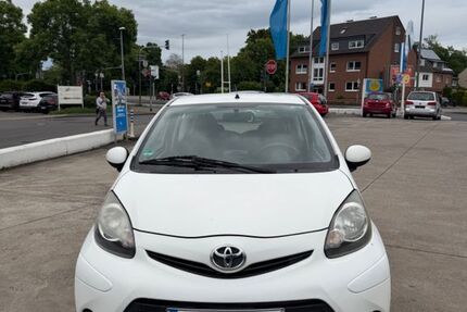 Toyota Aygo (X) 72.500 km 3.900 &euro; Köln 50739
