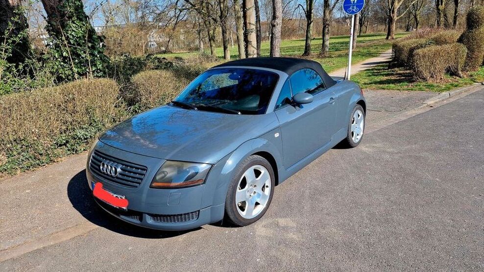 TT