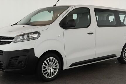 Opel Vivaro 51.700 km 27.284 &euro; Düsseldorf 40233