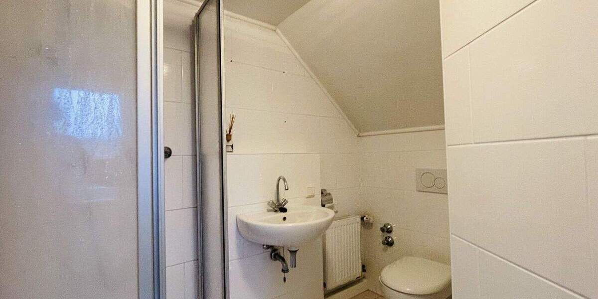 Einfamilienhaus Hilden Kalstert - 5 Zimmer, 107 m&sup2;, 389.000&euro; | Angebot:24137322