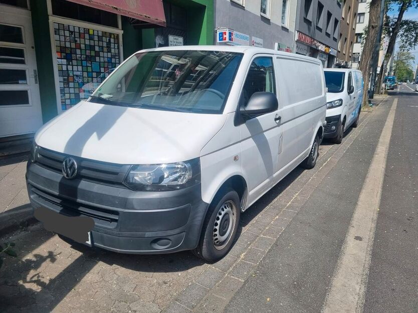 VW T5 Transporter 250.000 km 9.500 € Düsseldorf 40211