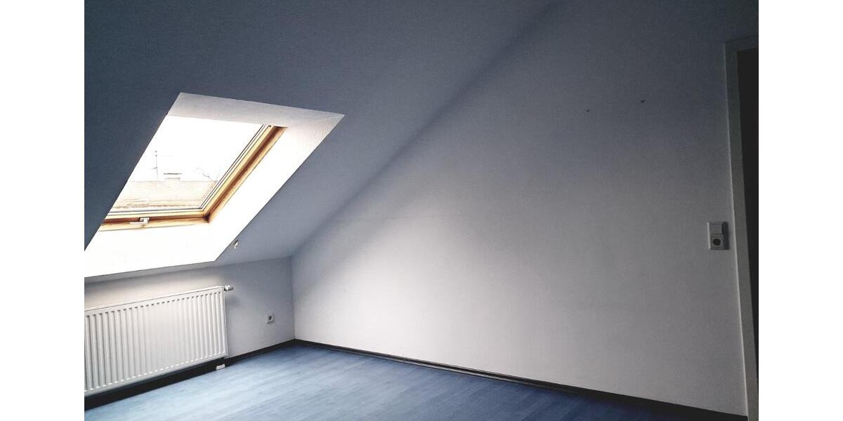 Dachgeschoßwohnung Köln Mülheim - 3 Zimmer, 85 m&sup2;, 314.000&euro; | Angebot:24559754