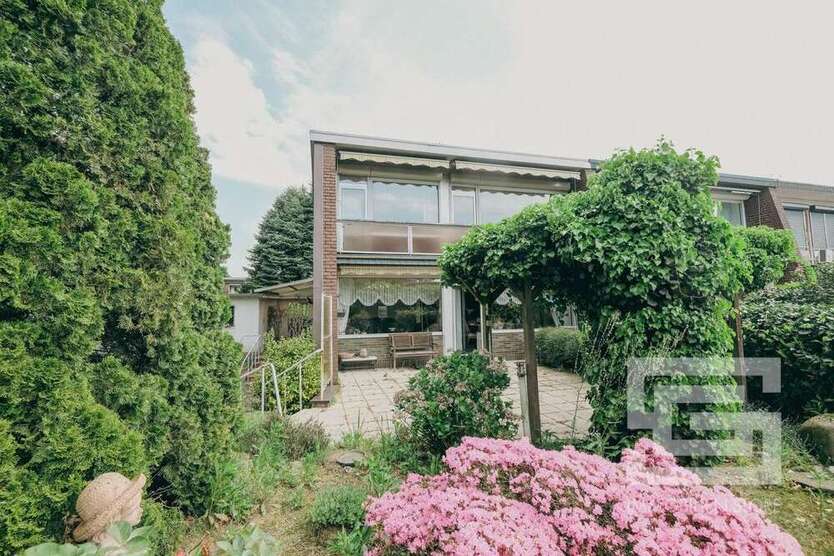 Haus zum Kaufen in Monheim am Rhein 569.000 € 150 m²
